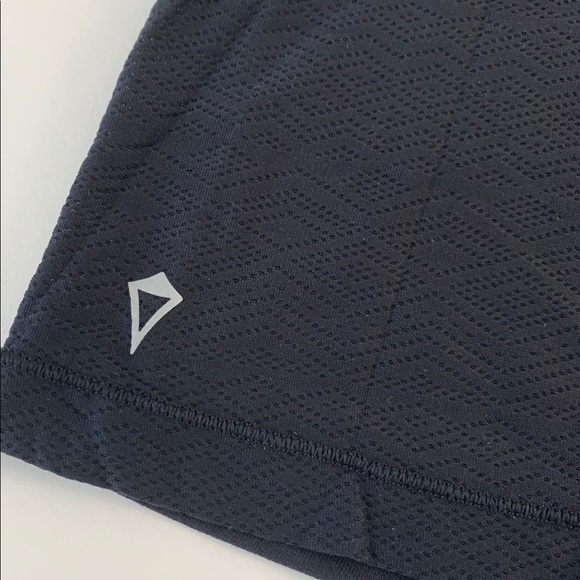 Ivivva Tank Top. TT12-10. - Picture 4 of 5